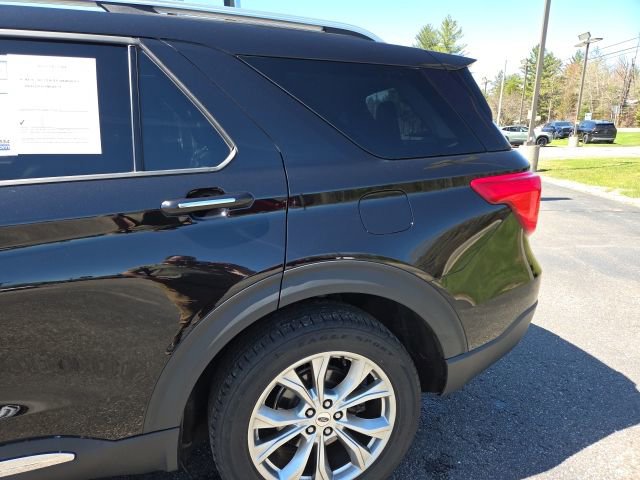 Used 2021 Ford Explorer Limited w/ Equipment Group 301A AWD/4WD image 38