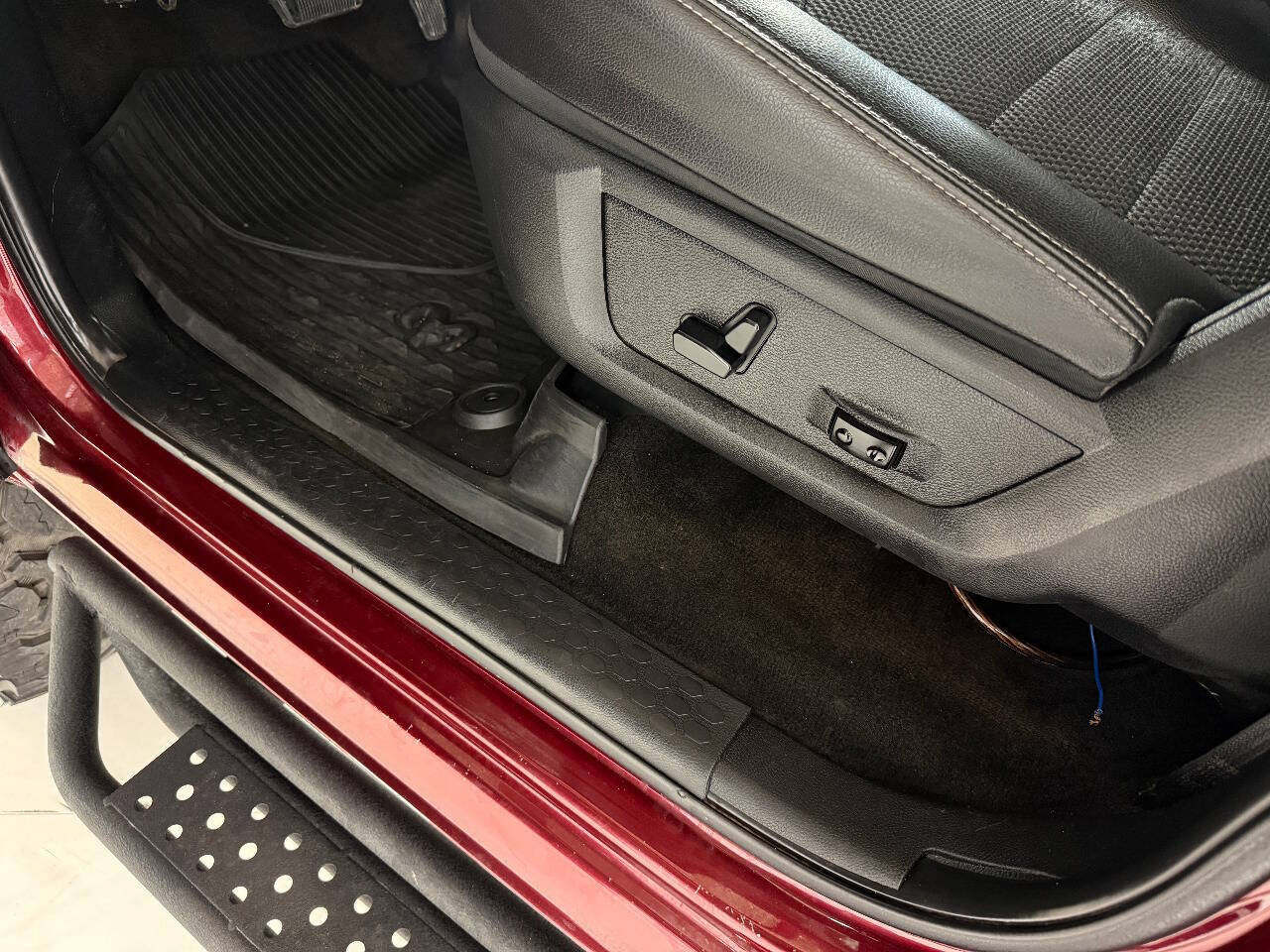 Used 2018 RAM 2500 Lone Star w/ Sport Appearance Group AWD/4WD image 37