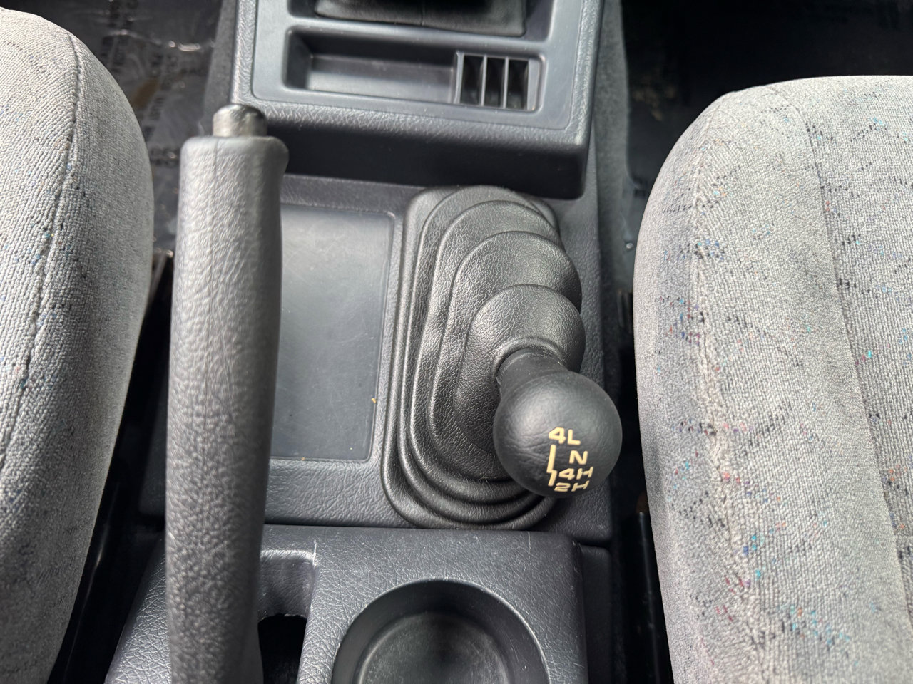 Used 1998 Chevrolet Tracker 4WD image 18