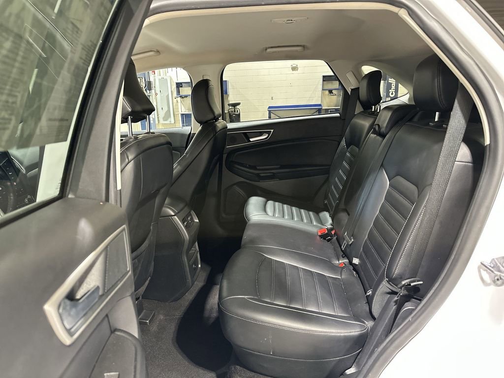 Used 2024 Ford Edge SEL image 22