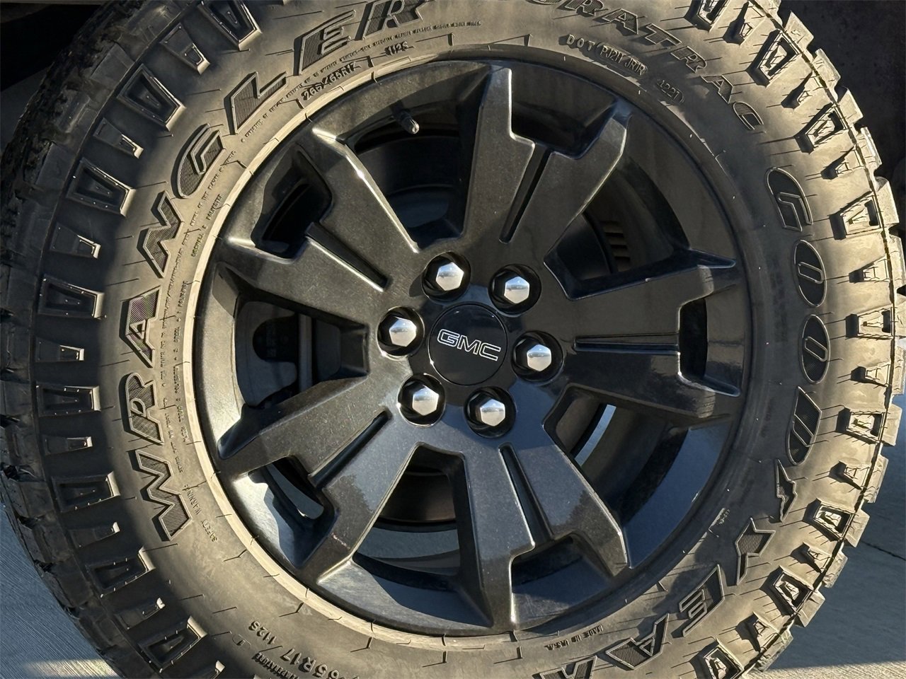 Certified 2022 GMC Canyon AT4 image 9