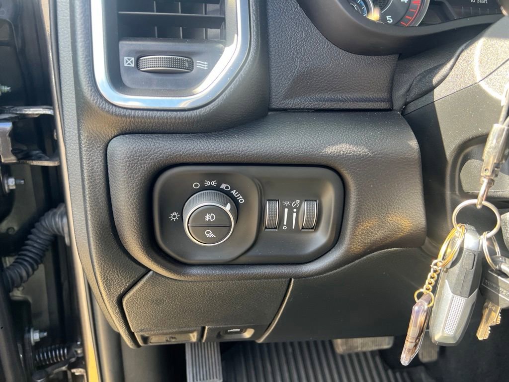 Used 2024 RAM 2500 Laramie w/ Night Edition AWD/4WD image 8