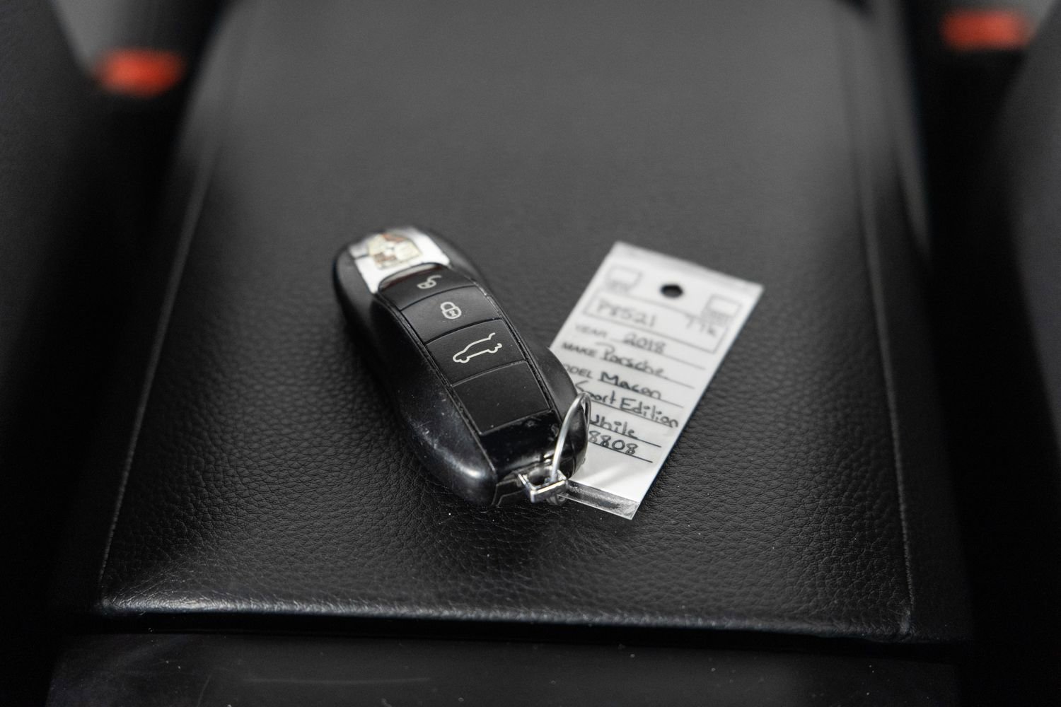 Used 2018 Porsche Macan Sport Edition image 39