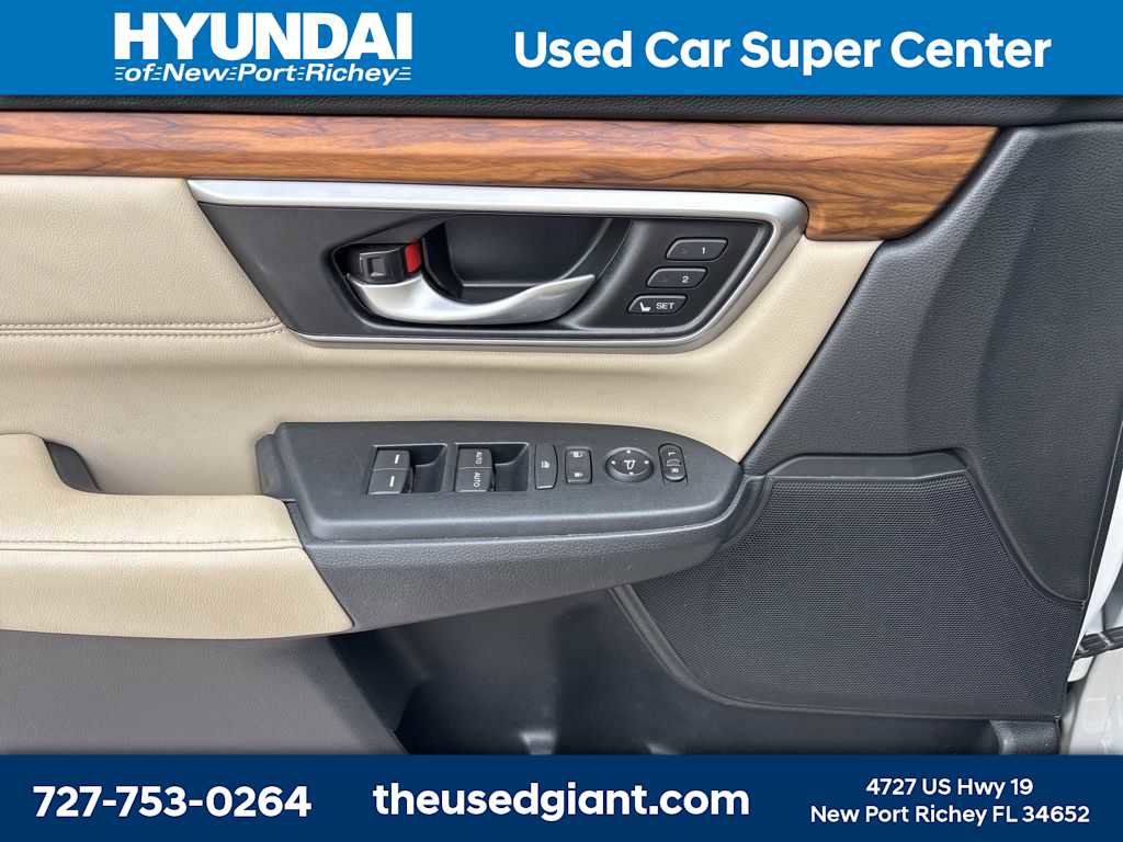 Used 2019 Honda CR-V Touring image 11