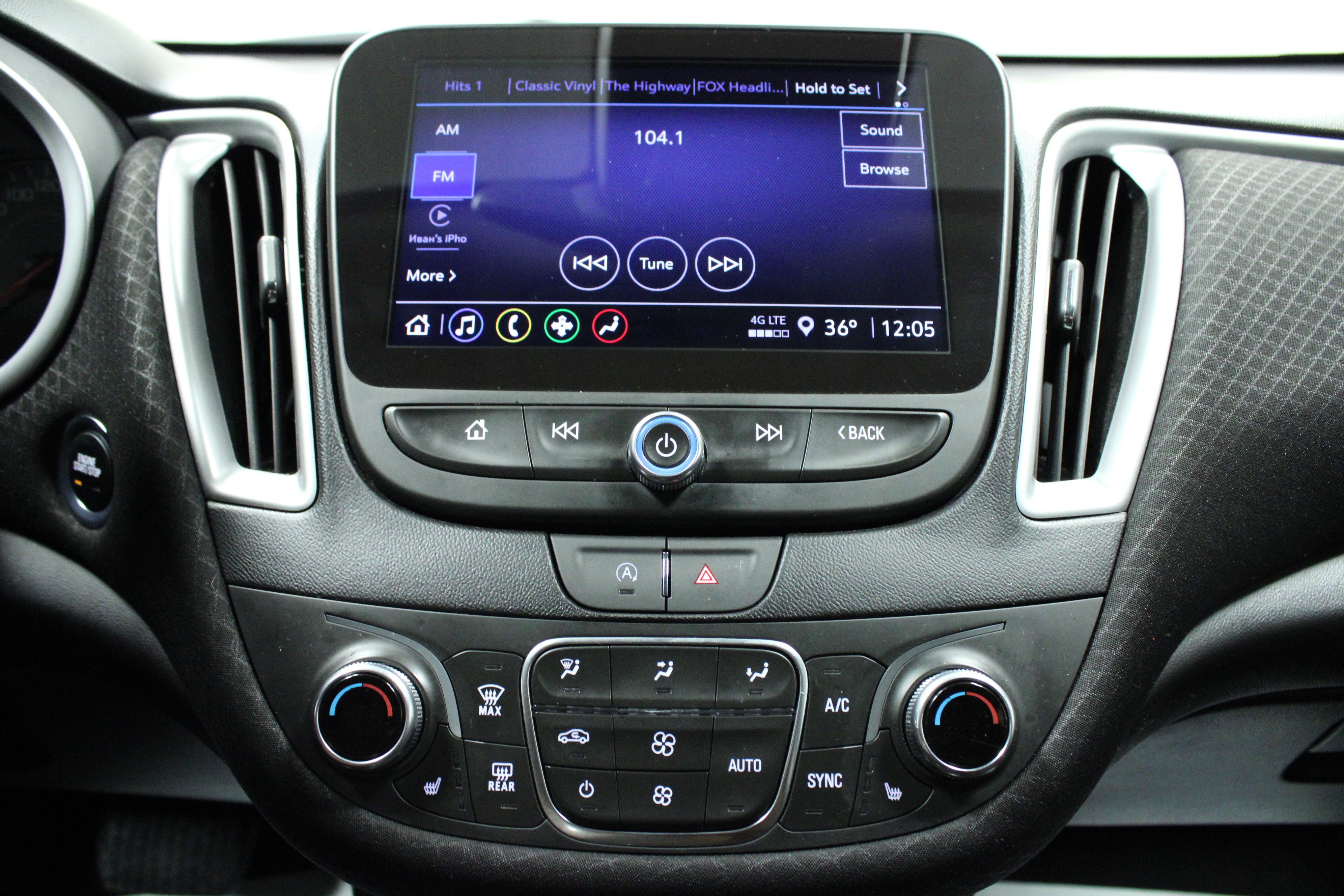 Used 2023 Chevrolet Malibu LT image 21