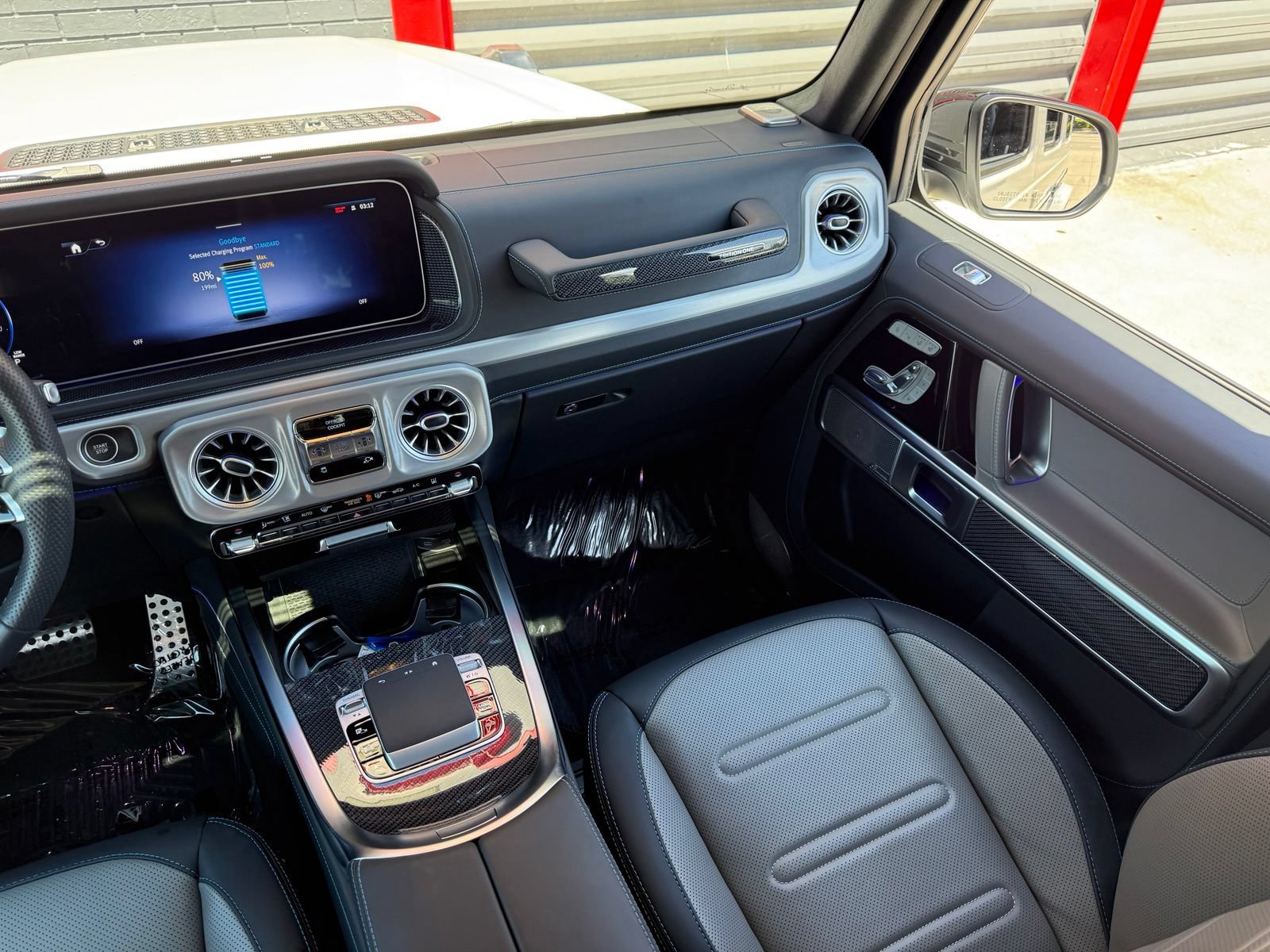 Used 2025 Mercedes-Benz G 580 w/ EQ Technology image 32