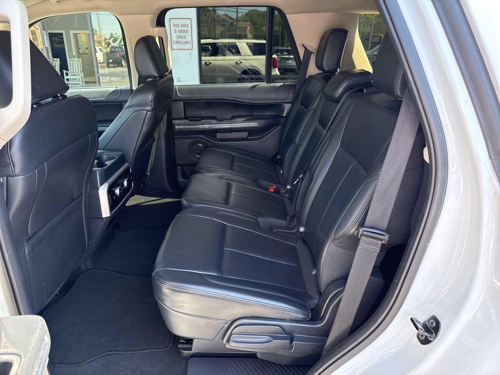 Used 2024 Ford Expedition XLT AWD/4WD image 24