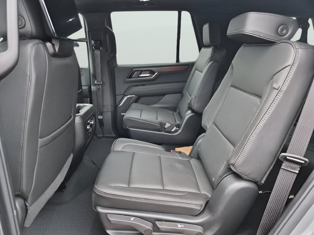 New 2026 GMC Yukon Denali w/ Denali Reserve Package AWD/4WD image 33