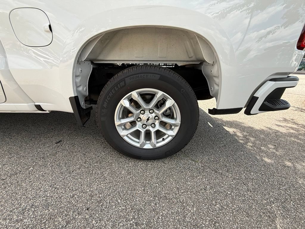 Used 2026 Chevrolet Silverado 1500 RST AWD/4WD image 34