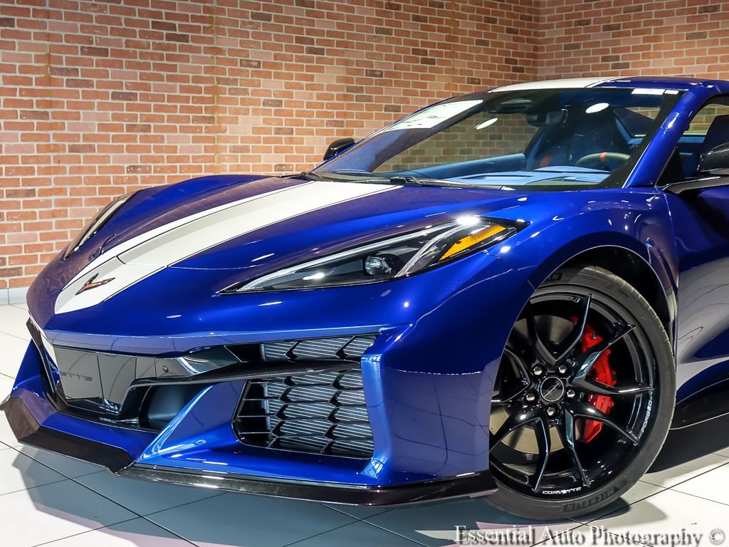 New 2027 Chevrolet Corvette Grand Sport w/ Z52 Sport Performance Package RWD image 3