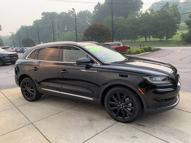 Certified 2023 Lincoln Nautilus Reserve w/ Equipment Group 201A AWD/4WD image 7