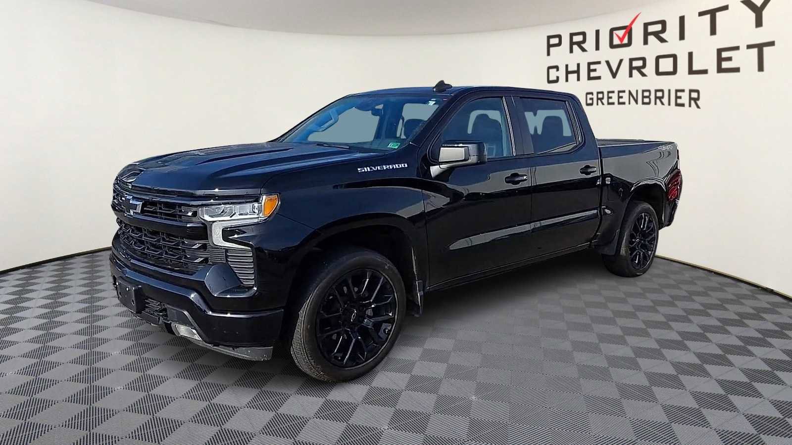 Used 2024 Chevrolet Silverado 1500 RST w/ Convenience Package II image 4