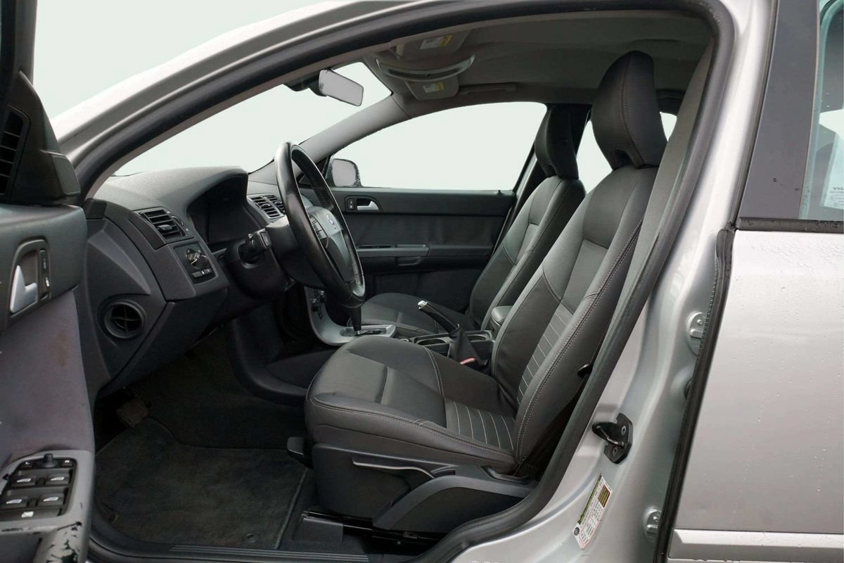 Used 2007 Volvo S40 2.4i FWD image 18