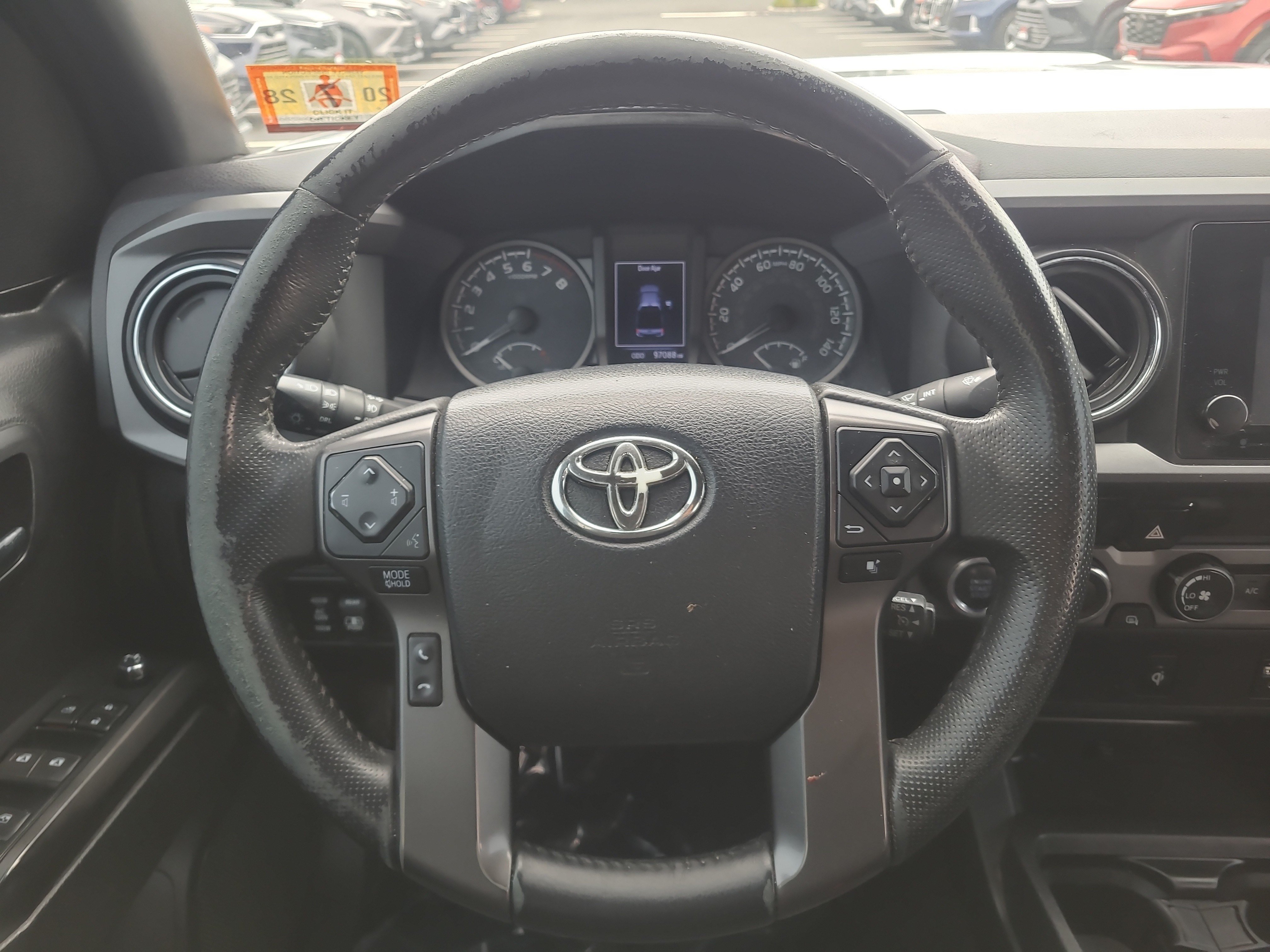 Used 2017 Toyota Tacoma TRD Sport w/ Exterior Package AWD/4WD image 21