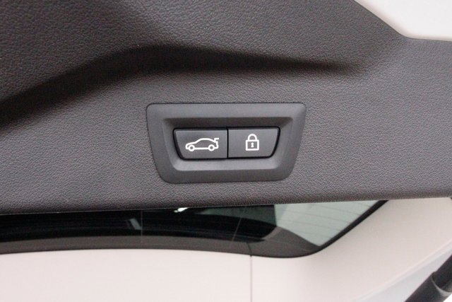 Used 2020 BMW X7 xDrive40i w/ Cold Weather Package image 50