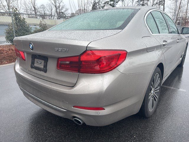 Used 2019 BMW 530i xDrive w/ Luxury Package image 12