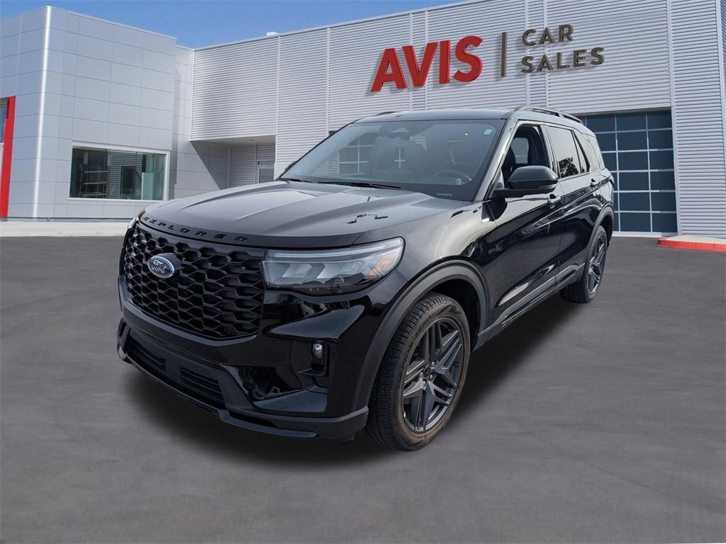 Used 2025 Ford Explorer ST-Line w/ ST-Line Street Pack image 1