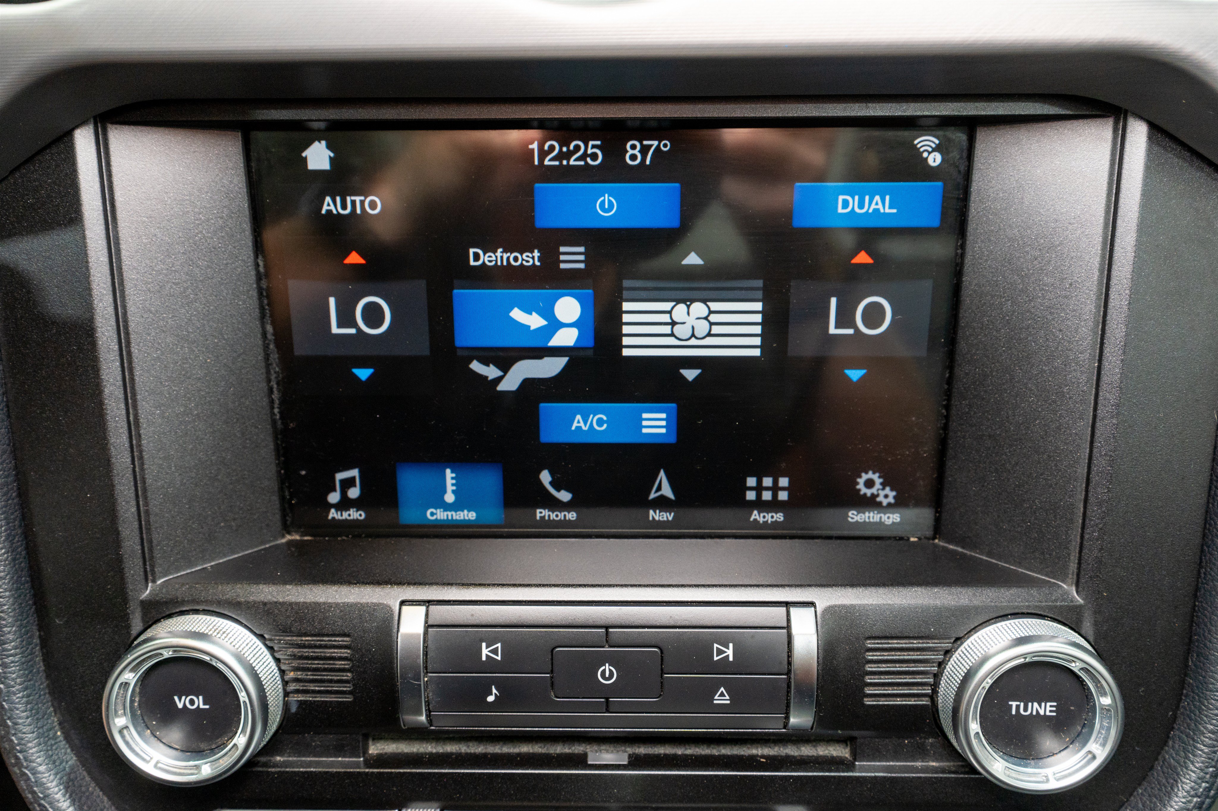 Used 2018 Ford Mustang Premium RWD image 21