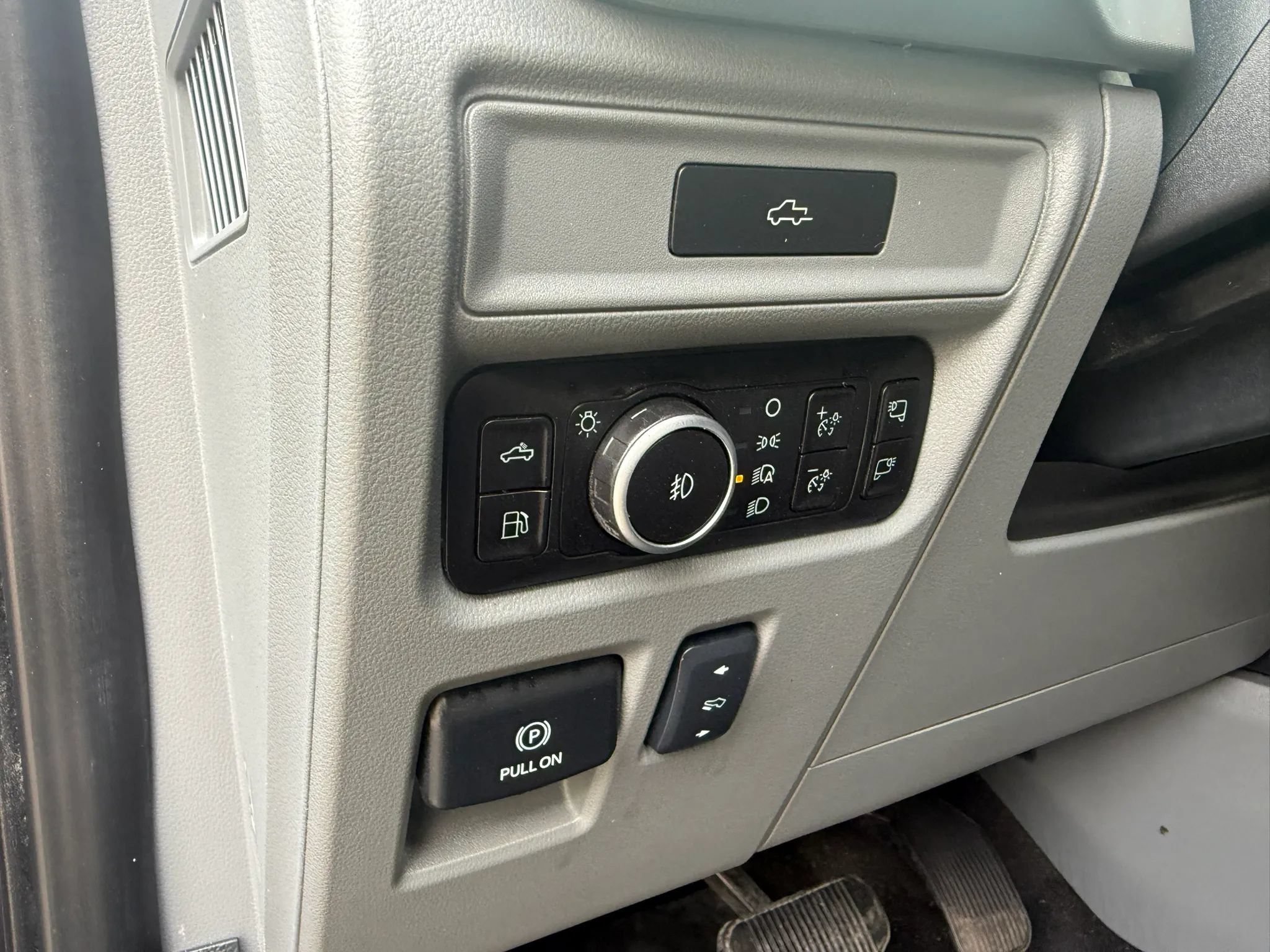 Used 2026 Ford F150 Lariat w/ Equipment Group 501A Mid AWD/4WD image 22