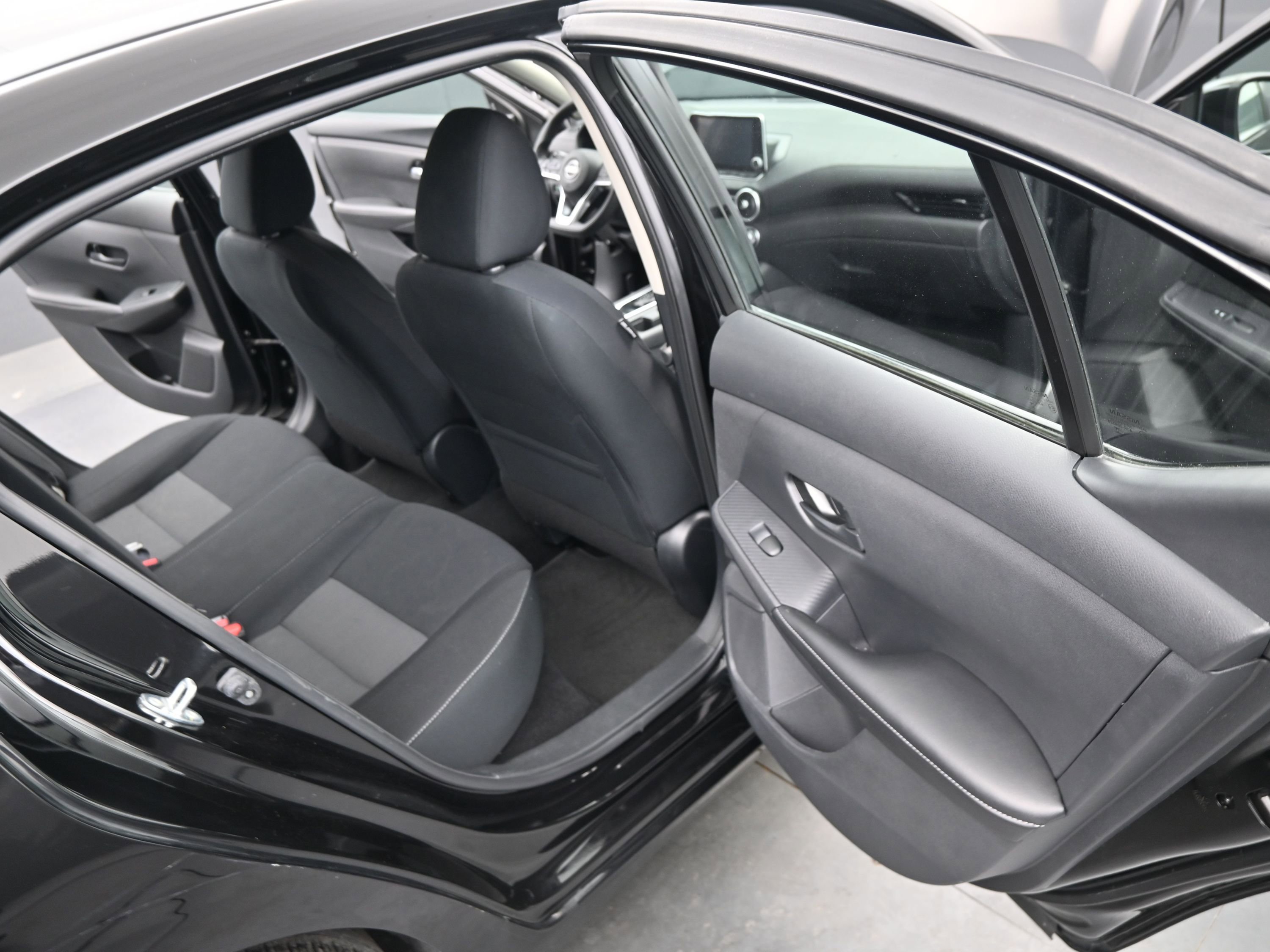 Used 2024 Nissan Sentra SV image 19