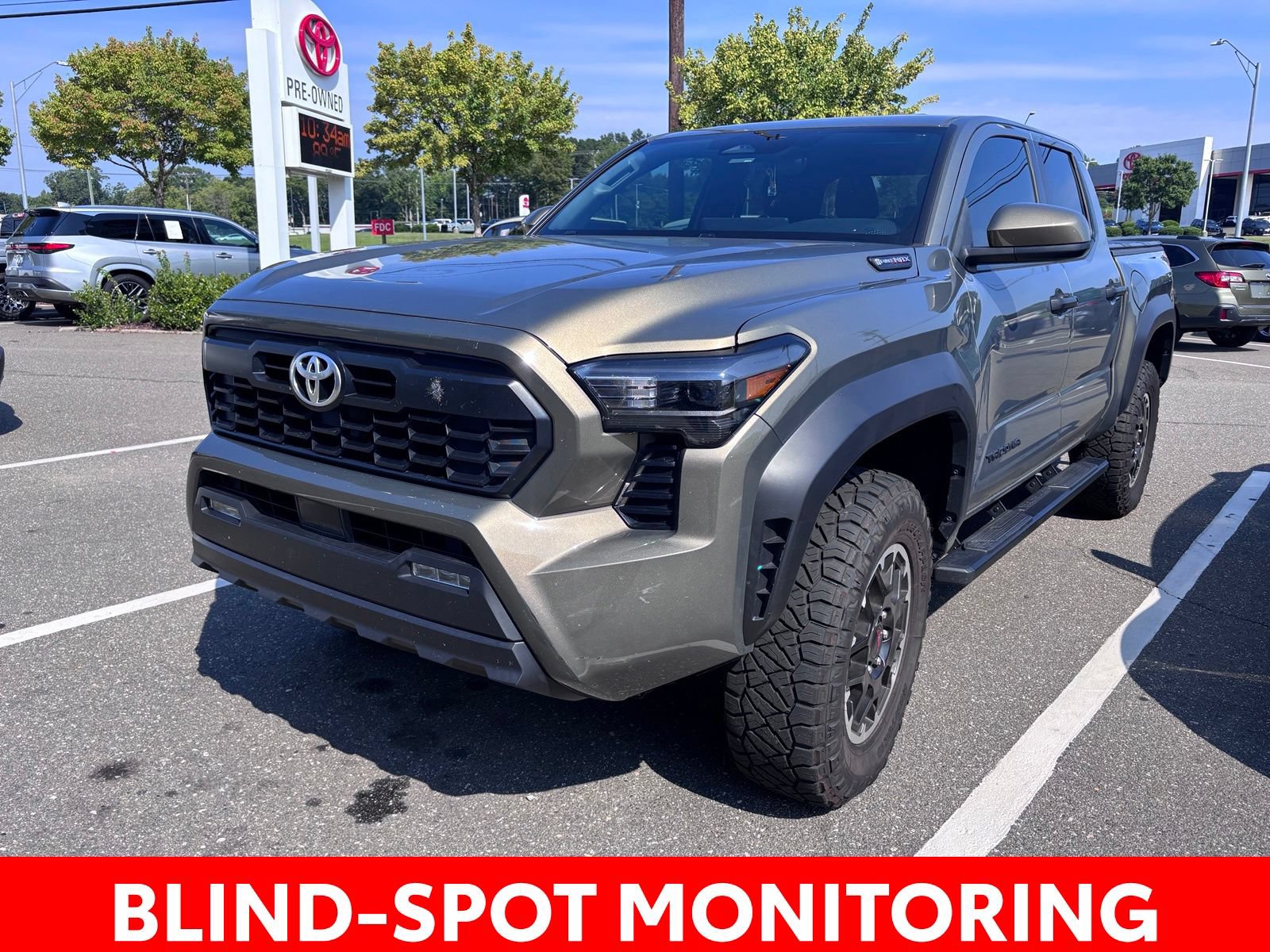 Used 2025 Toyota Tacoma TRD Off-Road AWD/4WD image 5