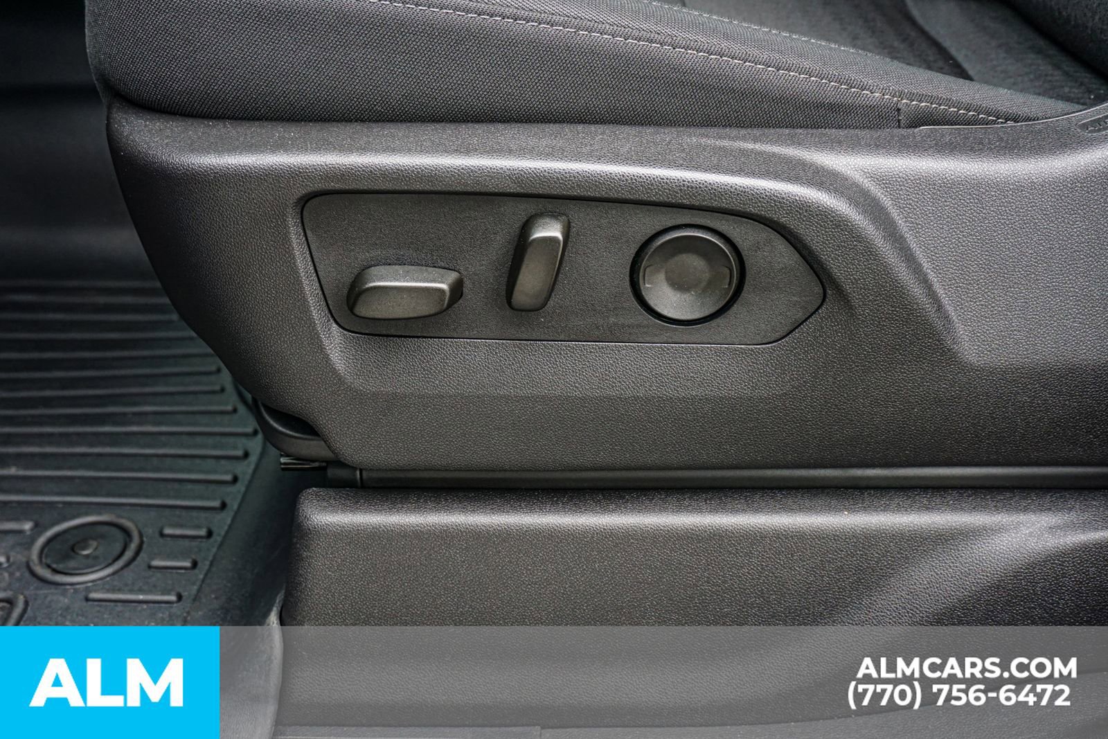 Used 2025 Chevrolet Silverado 1500 Custom w/ Turbomax Blackout Package image 36