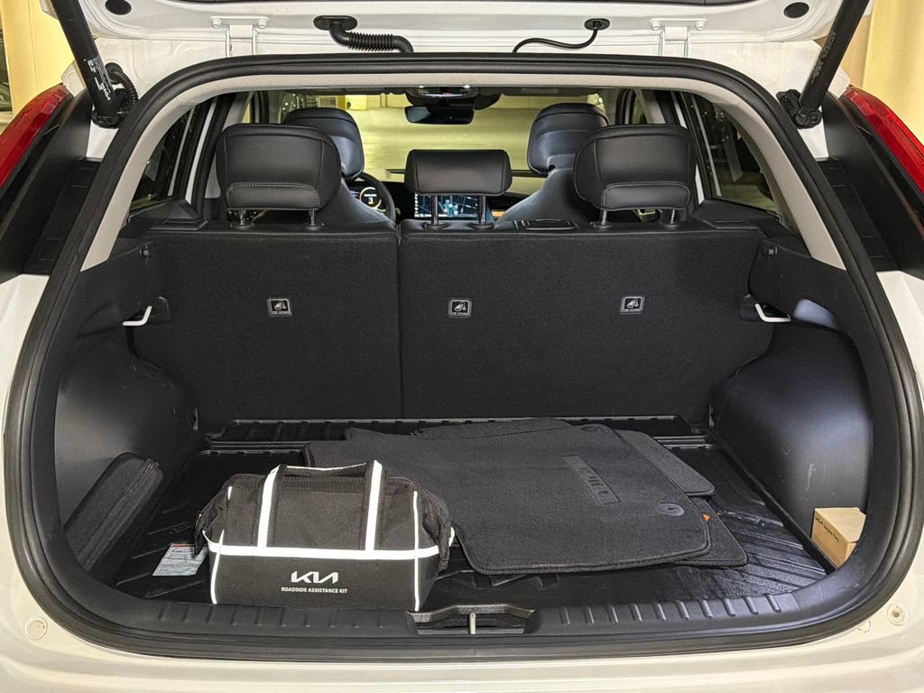 Certified 2023 Kia Niro Wave FWD image 6