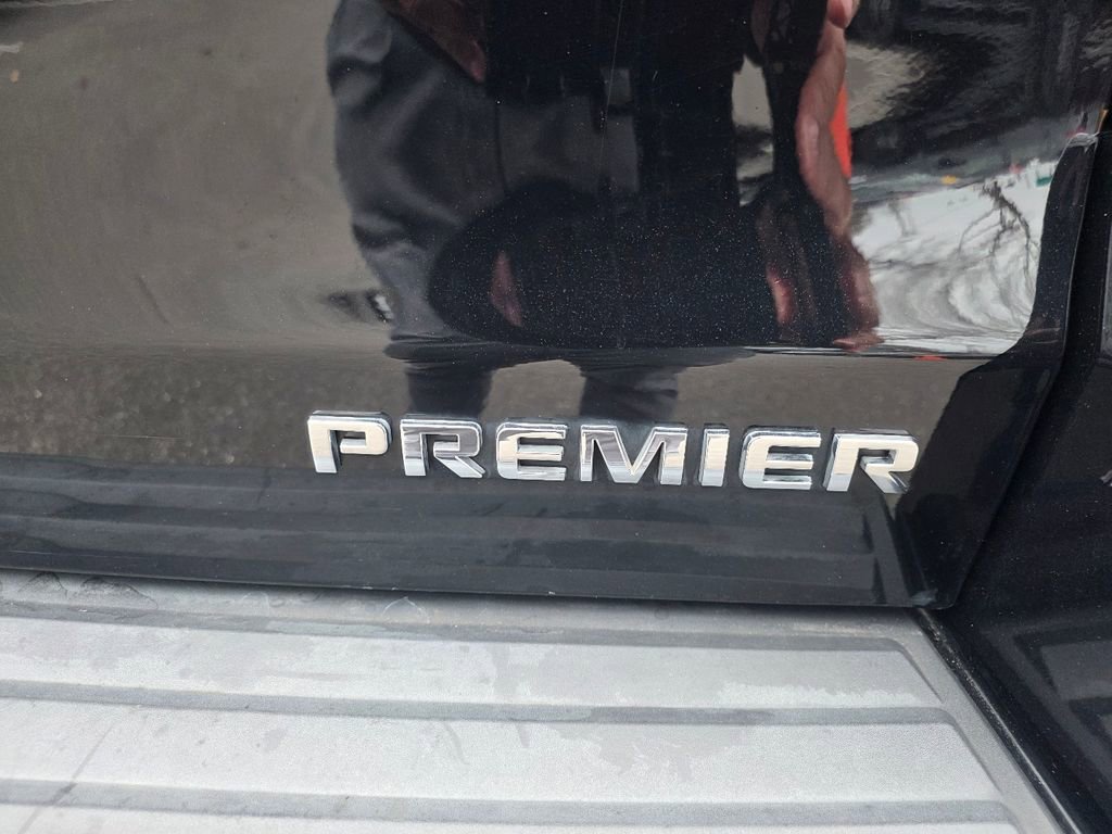 Used 2020 Chevrolet Suburban Premier image 38