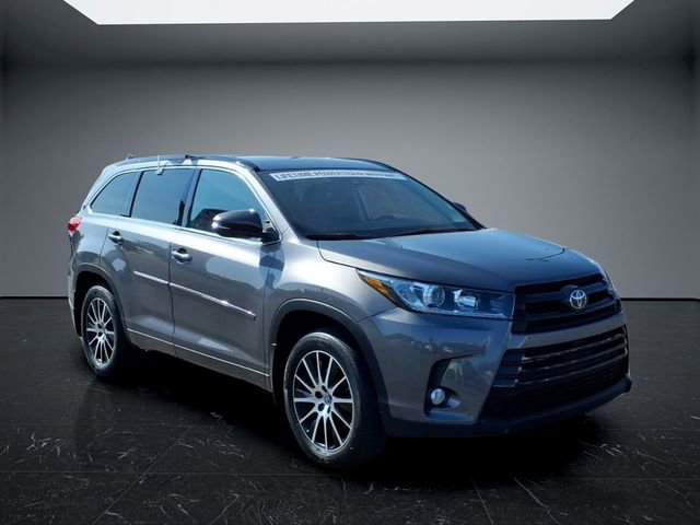 Used 2018 Toyota Highlander SE w/ Protection Package #3 AWD/4WD image 5