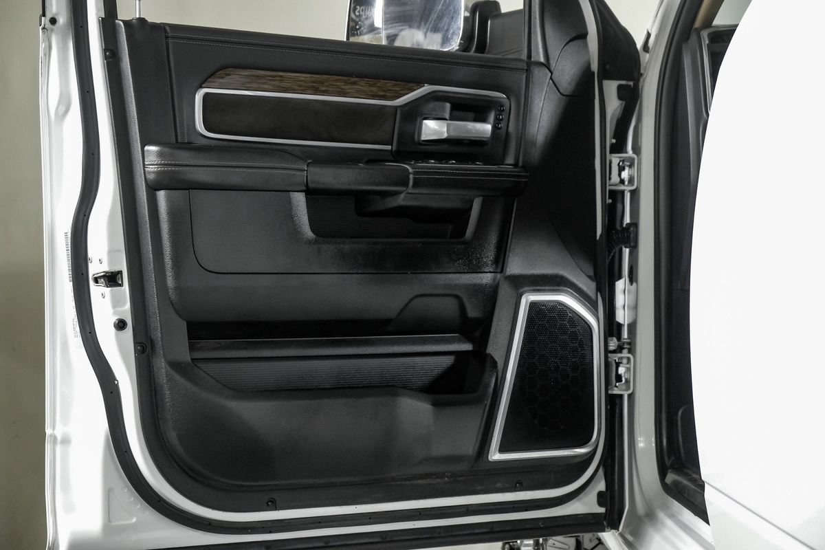 Used 2020 RAM 3500 Laramie AWD/4WD image 33