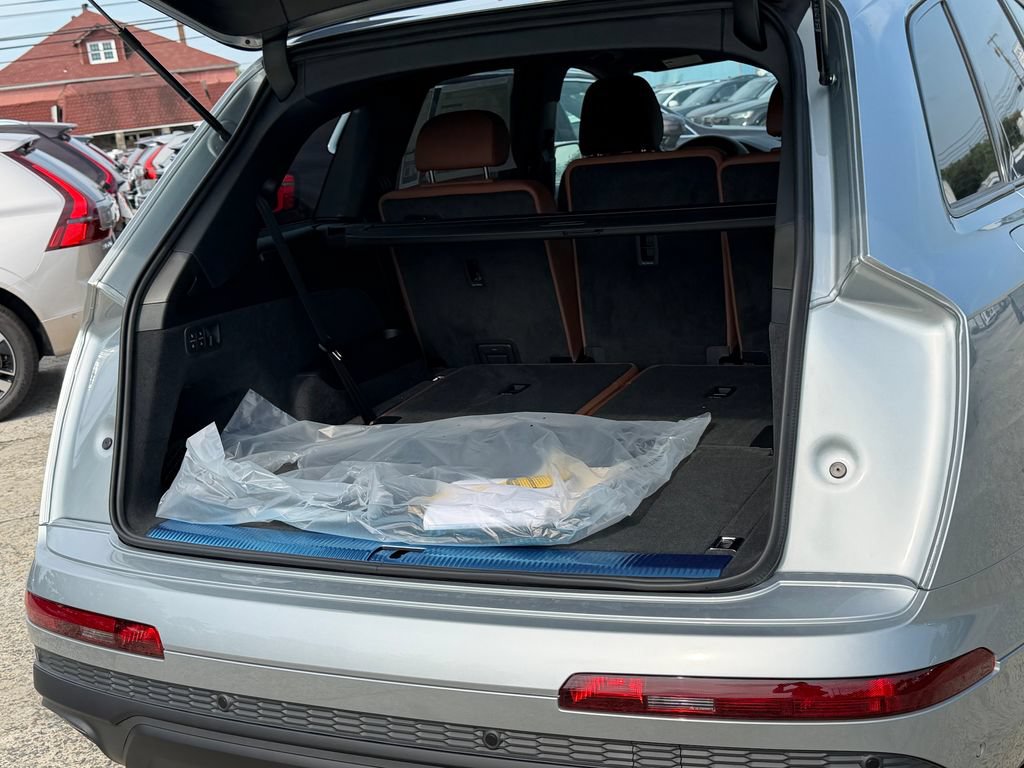 New 2026 Audi Q7 2.0T Premium Plus AWD/4WD image 13
