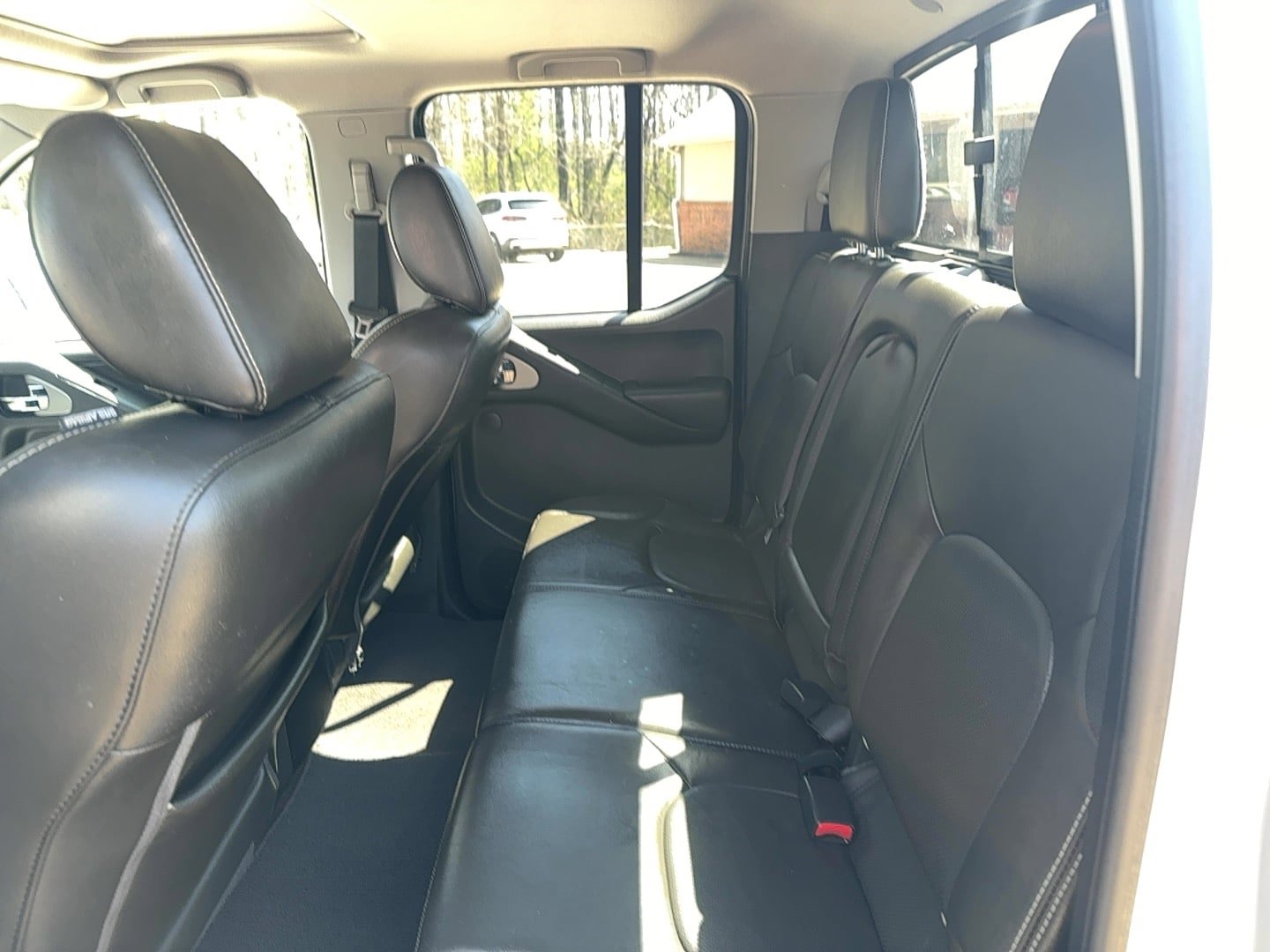 Used 2017 Nissan Frontier PRO-4X w/ Pro-4x Luxury Package AWD/4WD image 10