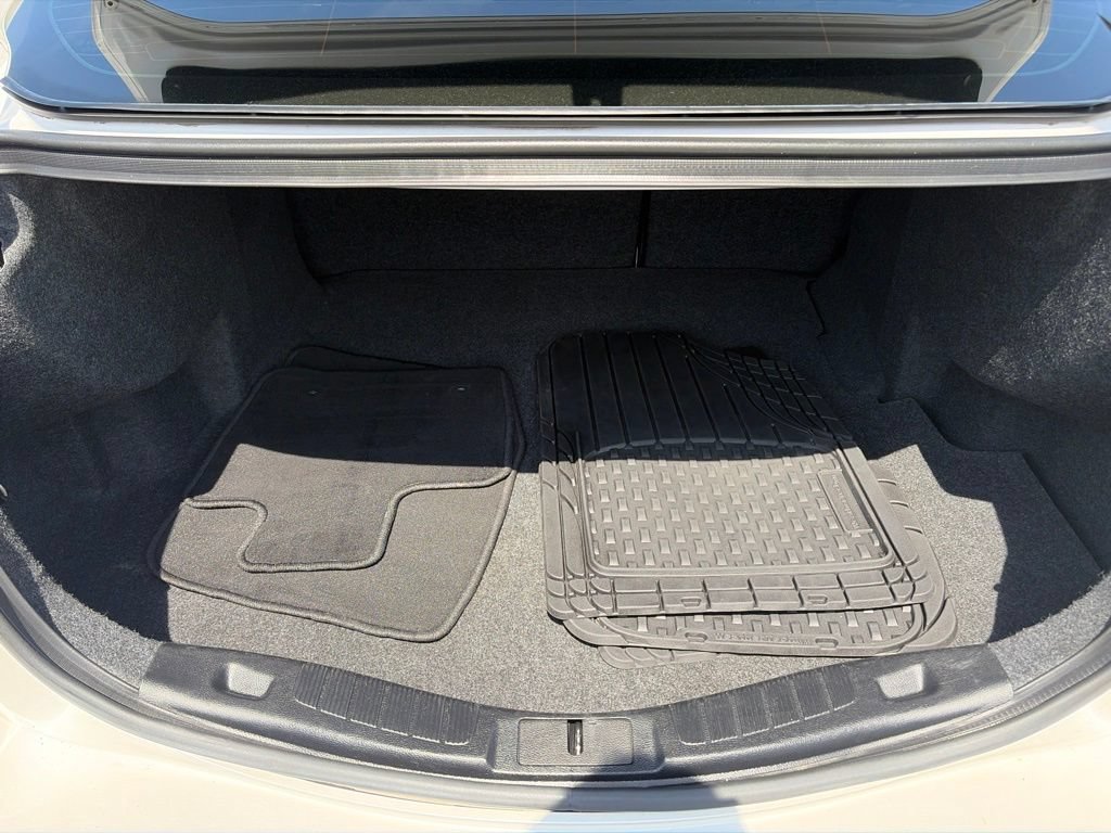 Used 2020 Ford Fusion SE FWD image 6