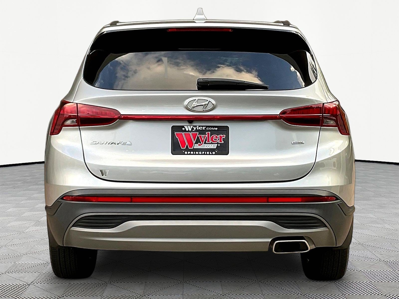 Used 2023 Hyundai Santa Fe SE AWD/4WD image 5