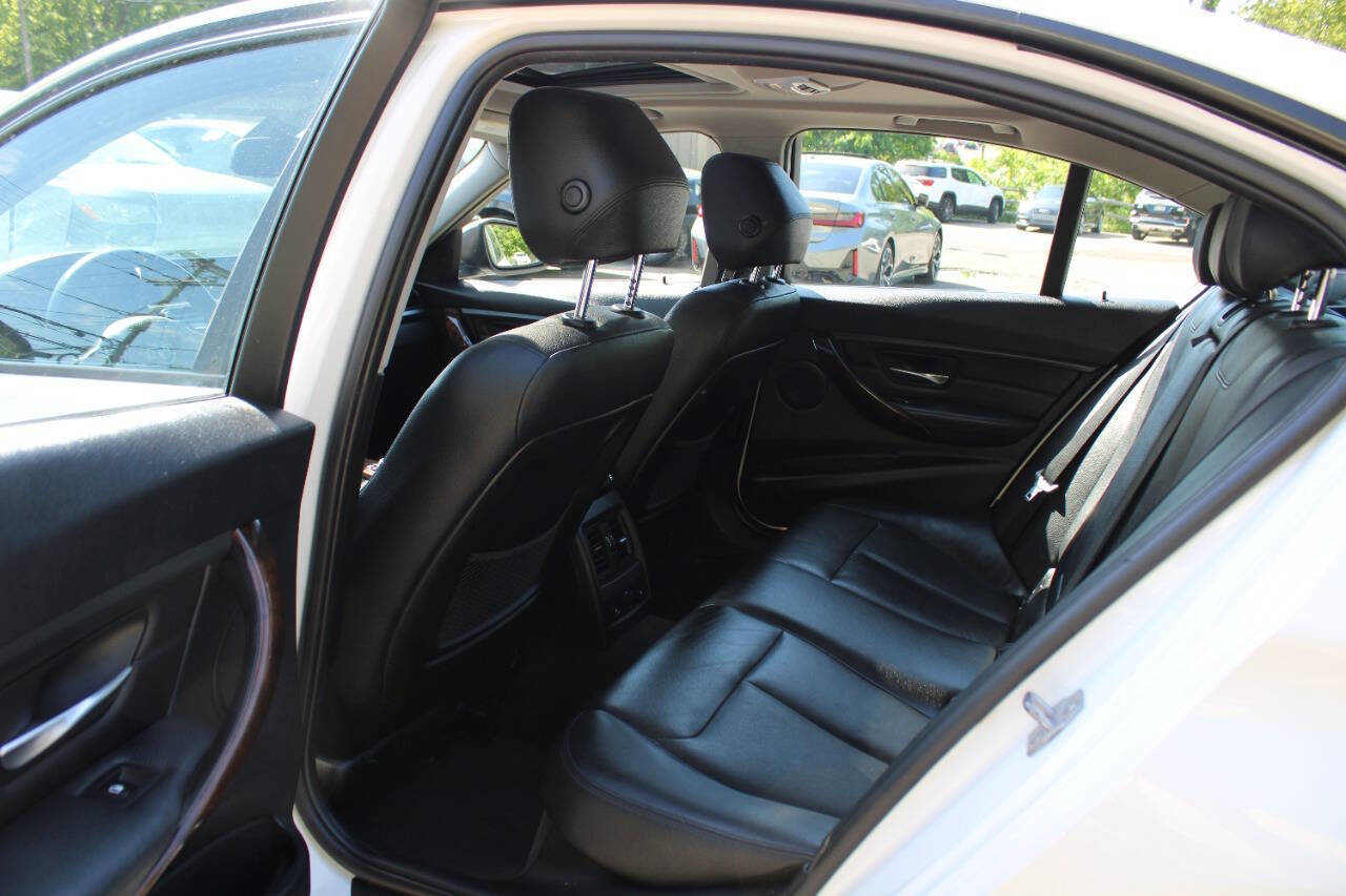 Used 2014 BMW 328i xDrive Sedan AWD/4WD image 26