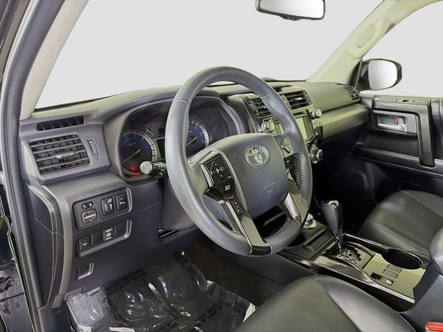 Used 2019 Toyota 4Runner Limited AWD/4WD image 9