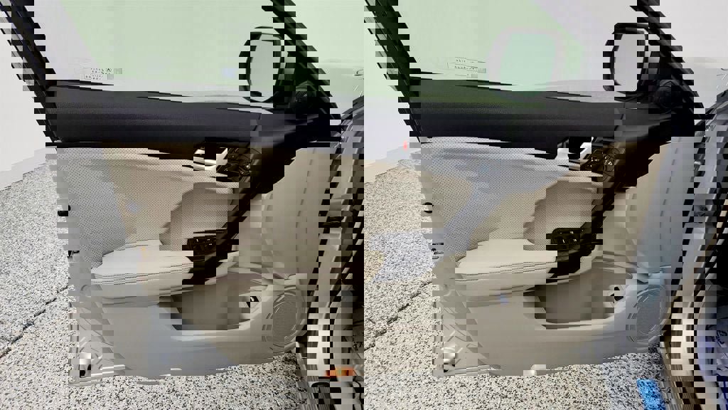 Used 2012 Acura TSX Sedan FWD image 11