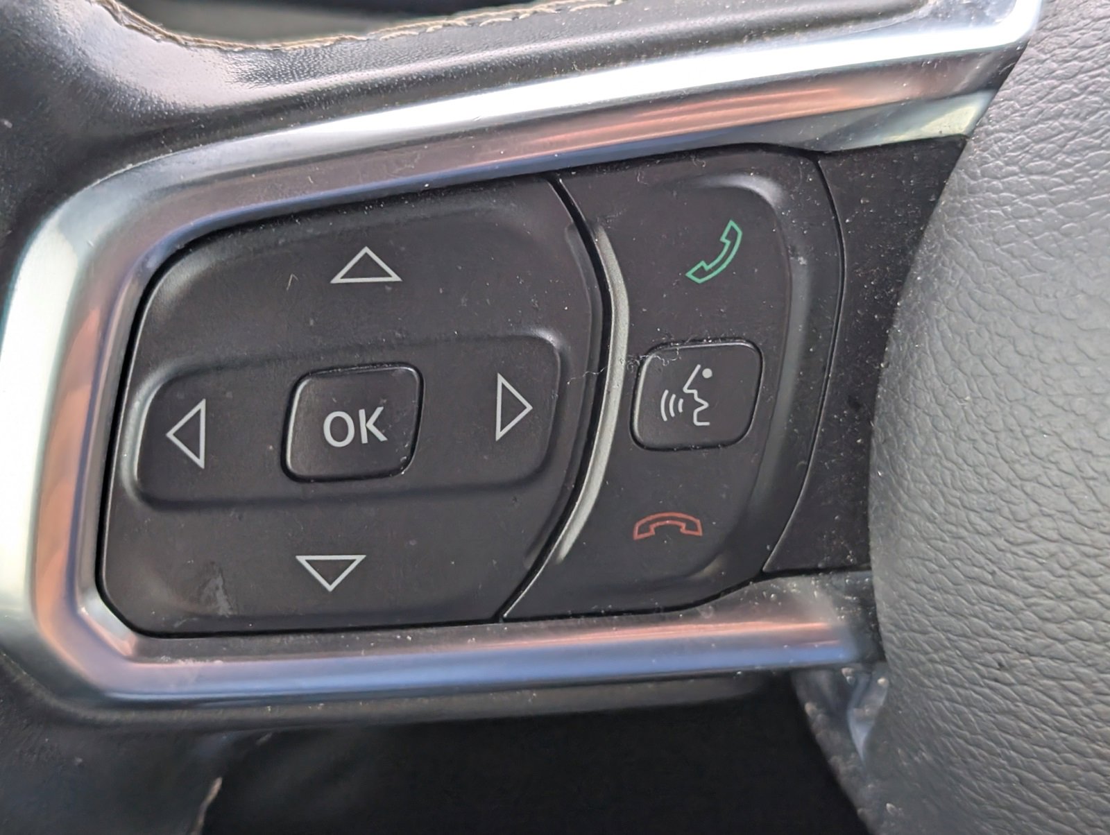 Used 2020 Jeep Gladiator Sport w/ Quick Order Package 24S image 7