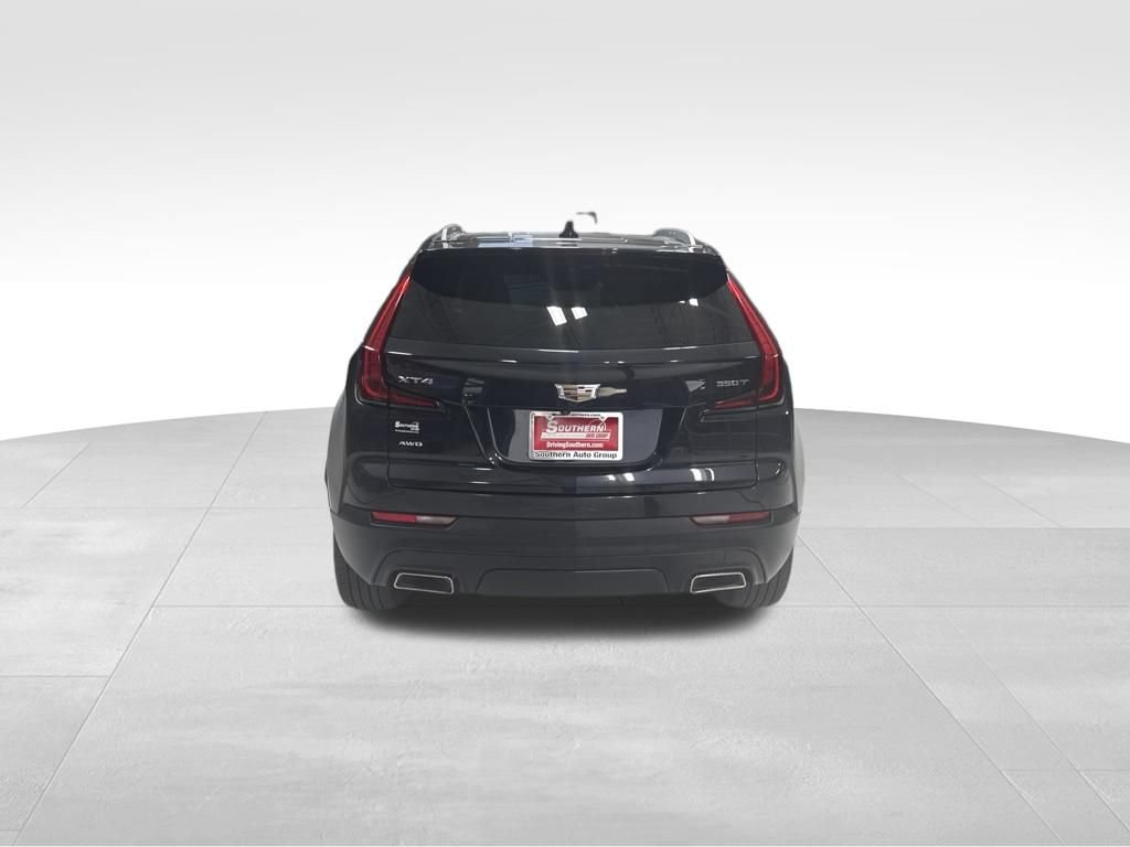 Used 2023 Cadillac XT4 Luxury w/ Cold Weather Package AWD/4WD image 4