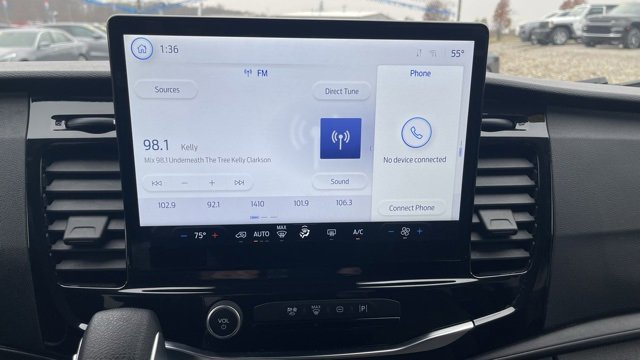 Used 2023 Ford Transit 350 XLT image 19