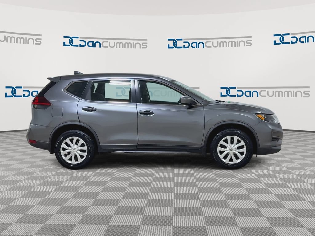 Used 2018 Nissan Rogue S AWD/4WD image 9