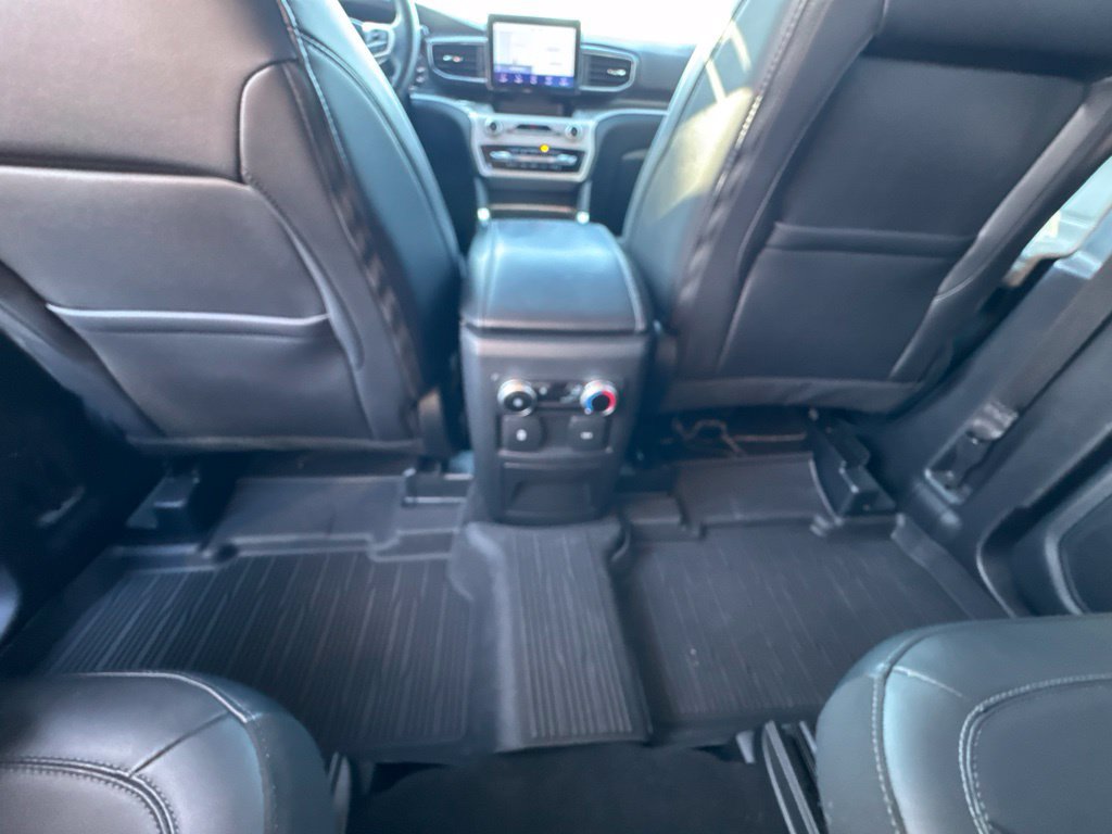 Used 2023 Ford Explorer XLT w/ Equipment Group 202A AWD/4WD image 26
