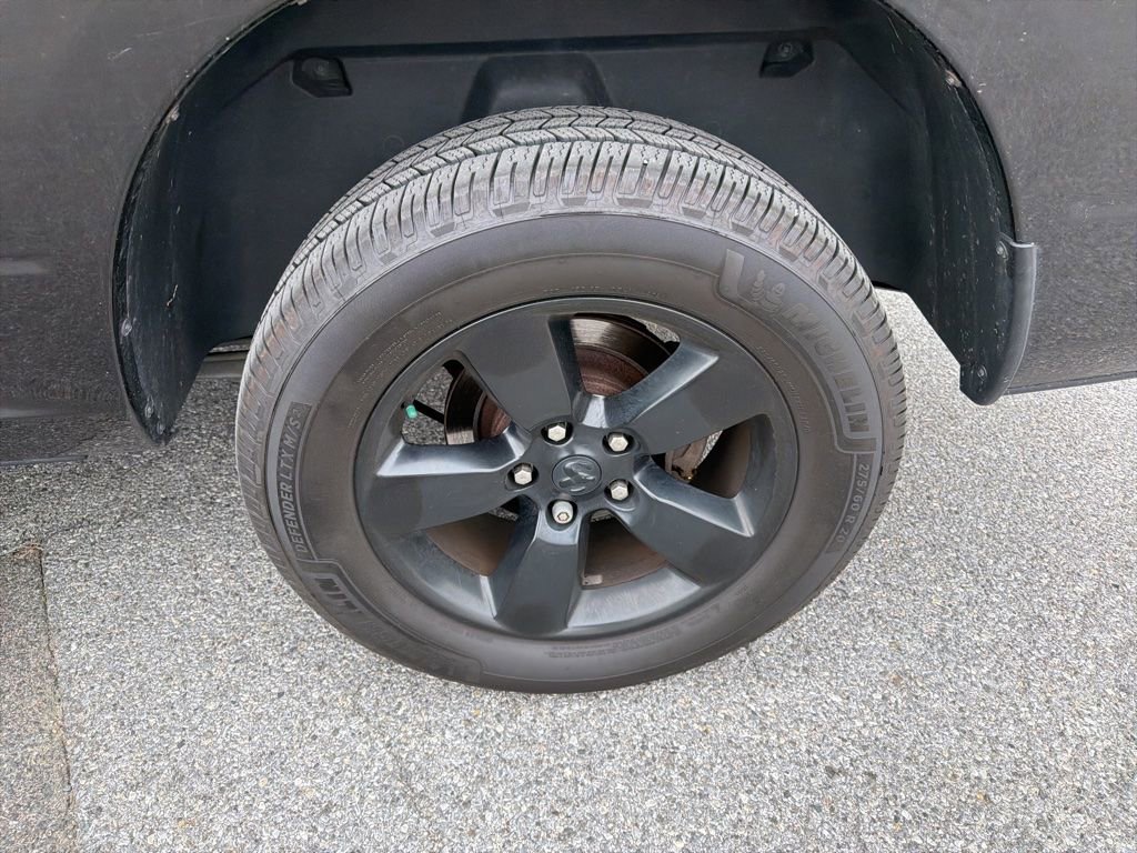 Used 2015 RAM 1500 Express AWD/4WD image 11
