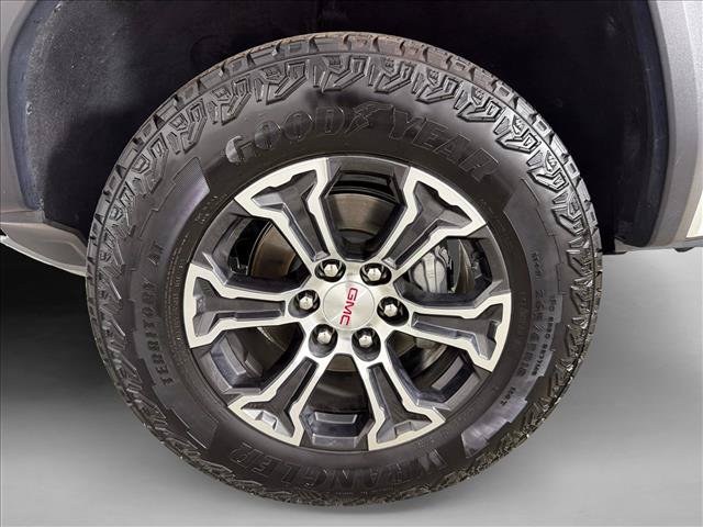 Used 2025 GMC Canyon AT4 AWD/4WD image 12