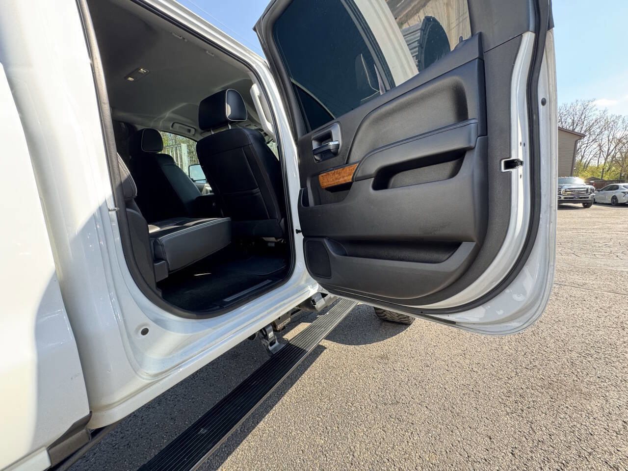 Used 2017 Chevrolet Silverado 2500 High Country w/ Duramax Plus Package AWD/4WD image 26