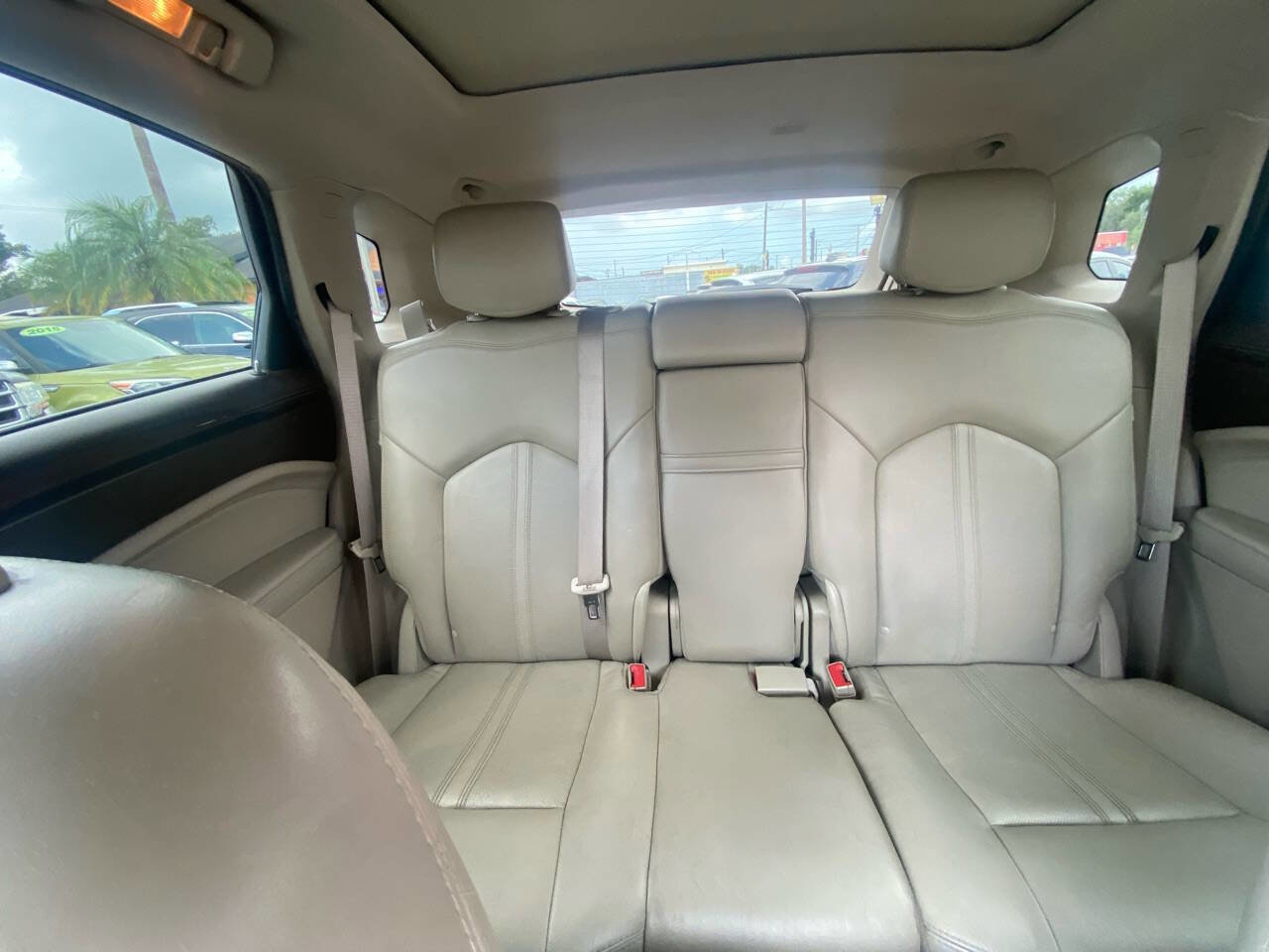 Used 2013 Cadillac SRX Luxury FWD image 16