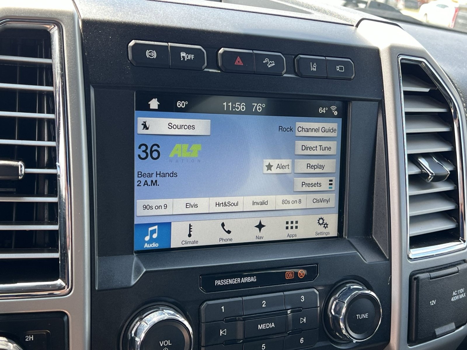 Used 2017 Ford F350 Lariat w/ Tow Technology Bundle AWD/4WD image 18
