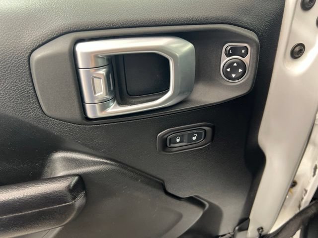 Used 2020 Jeep Wrangler Sport AWD/4WD image 15