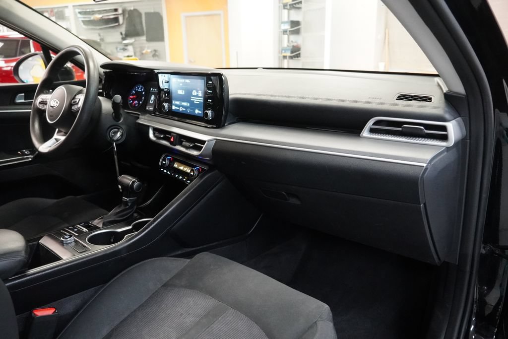 Used 2021 Kia K5 LX FWD image 31