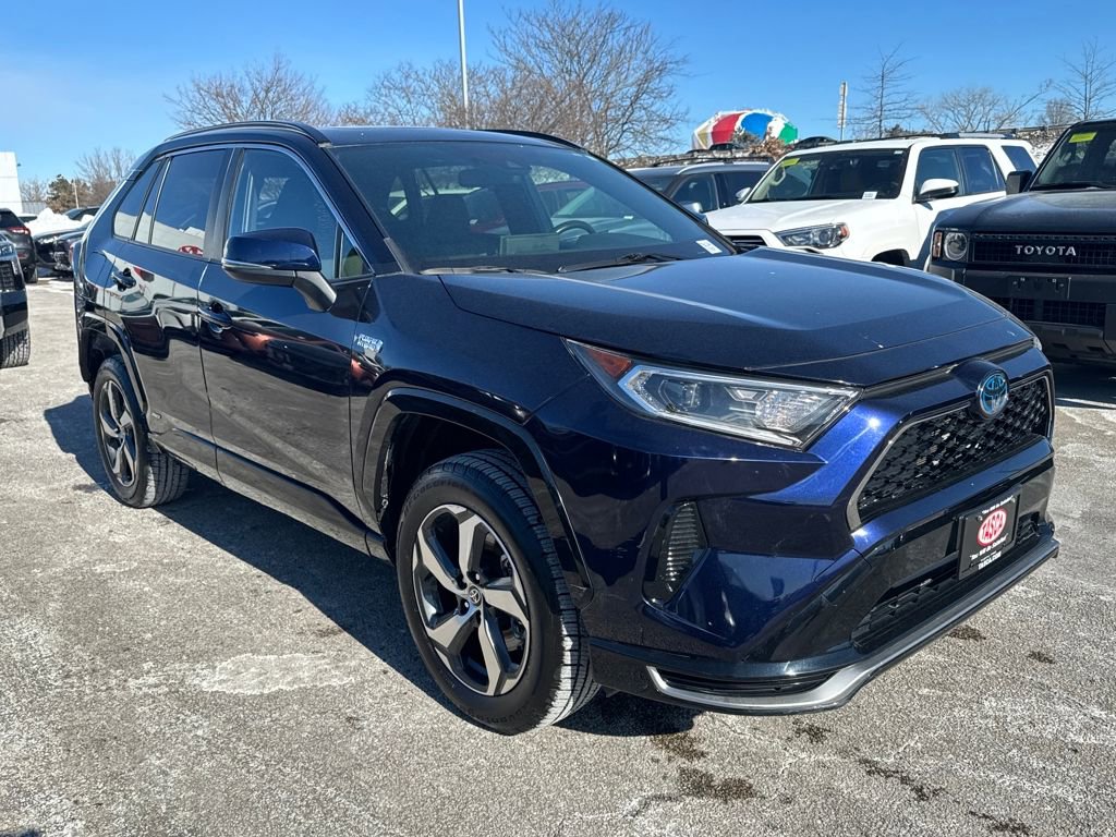 Used 2021 Toyota RAV4 SE image 11